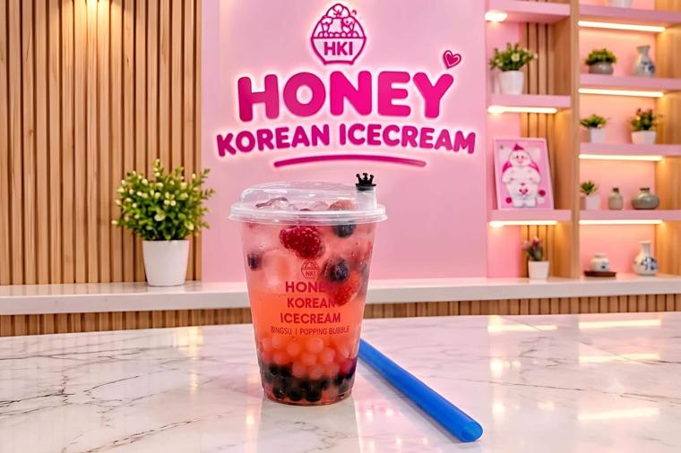 Berry Blast bubble tea